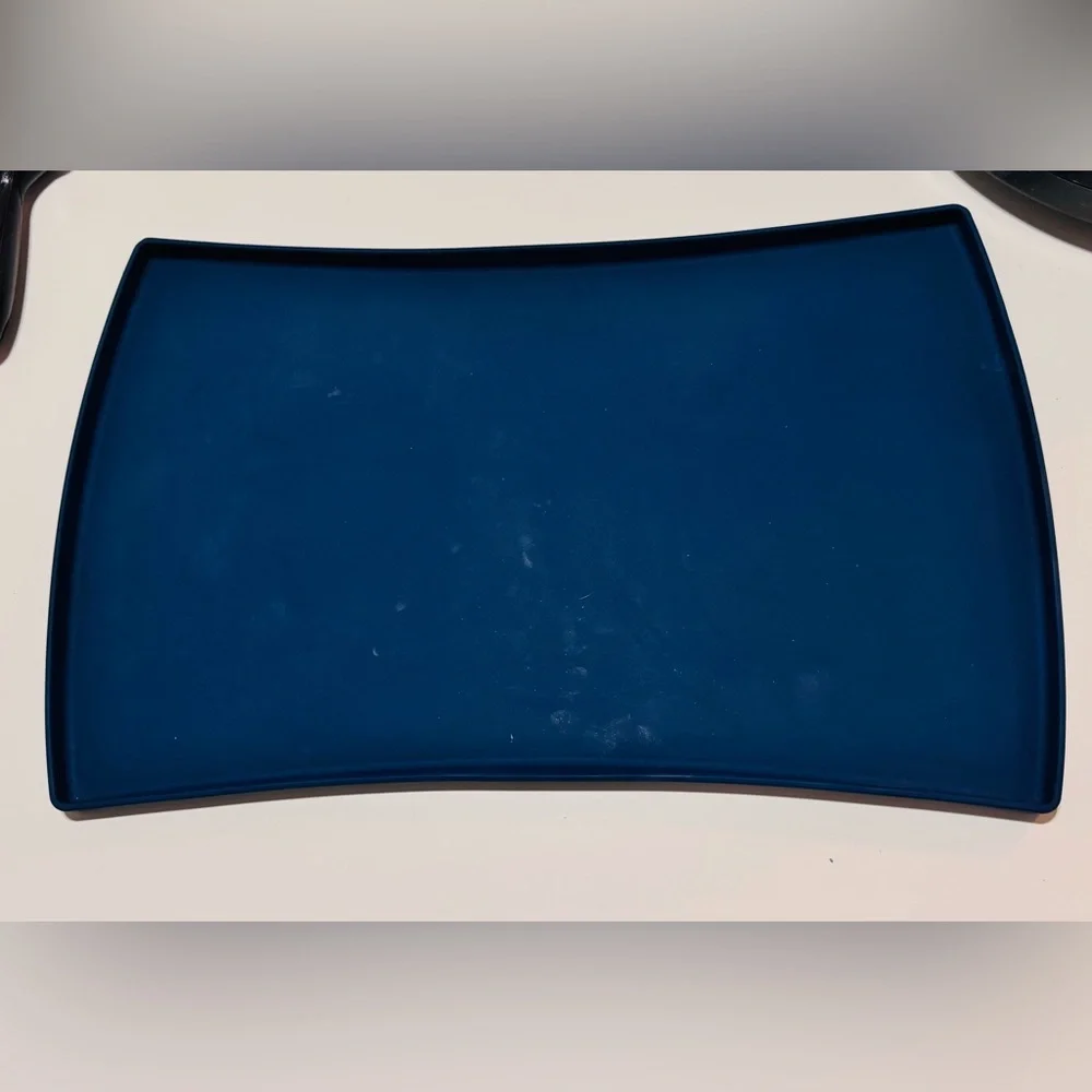 XL 19” Navy Blue Silicone Dog Feeding Mat Waterproof Easy Clean